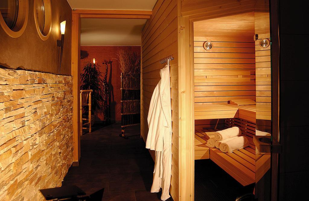 Hôtel Akzent Hubertus à Bad Peterstal-Griesbach Extérieur photo